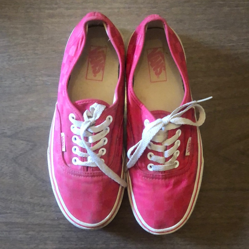 Pink low top Vans